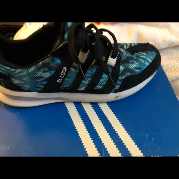 blue adidas SL look runners - Picture 2 of 4